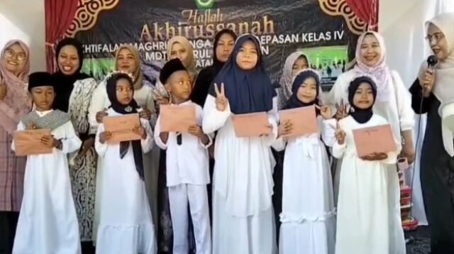 MDTA Nurul Muttaqin Gelar Ikhtifalan dan Lepas Empat Santri Lulusan di Maja