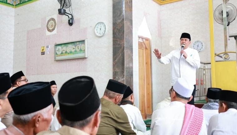 Bupati Tangerang Serap Aspirasi Warga Saat Jumling di Masjid Jamiatul Khoer