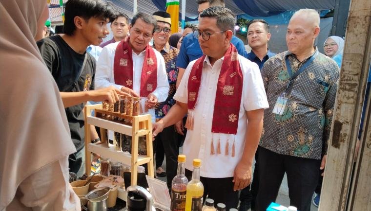 Bupati Tangerang dan Gubernur Banten  Hadiri Festival Muharram Cengkok 1448 H di Balaraja