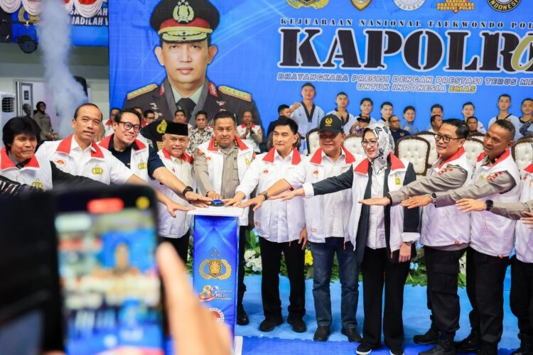 Wagub Banten Hadiri Kejurnas Taekwondo Kapolri Cup VII, Usulkan Bela Diri Jadi Muatan Lokal di Sekolah