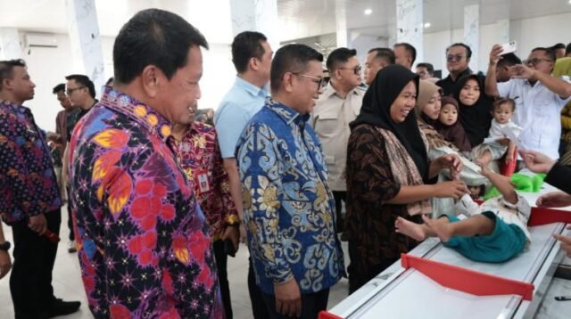 Bupati Tangerang dan Gubernur Banten Tinjau CKG serta Penanganan Stunting di Mauk