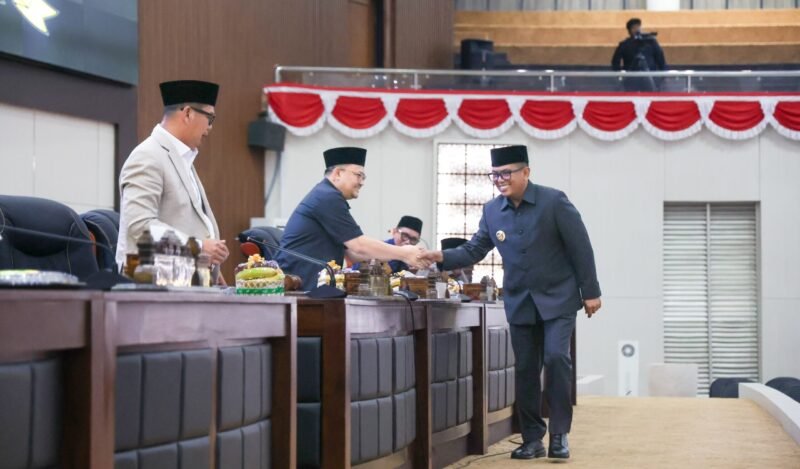 Gubernur Banten Andra Soni Setujui Empat Raperda Inisiatif DPRD