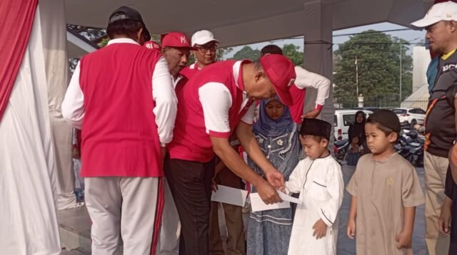 PPI Lebak Santuni 81 Anak Yatim dan Gelar Donor Darah pada Puncak HUT ke-81 RI