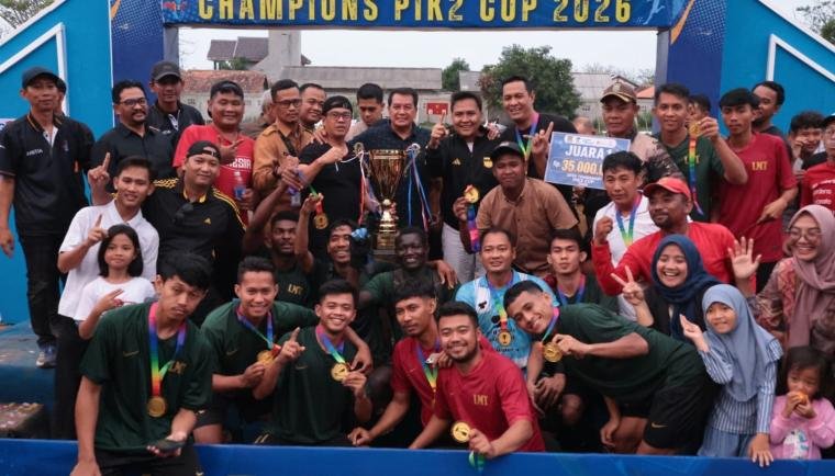 Bupati Tangerang Tutup Liga Bola Open Turnamen PIK 2, Dorong Sportivitas dan Ekonomi Desa