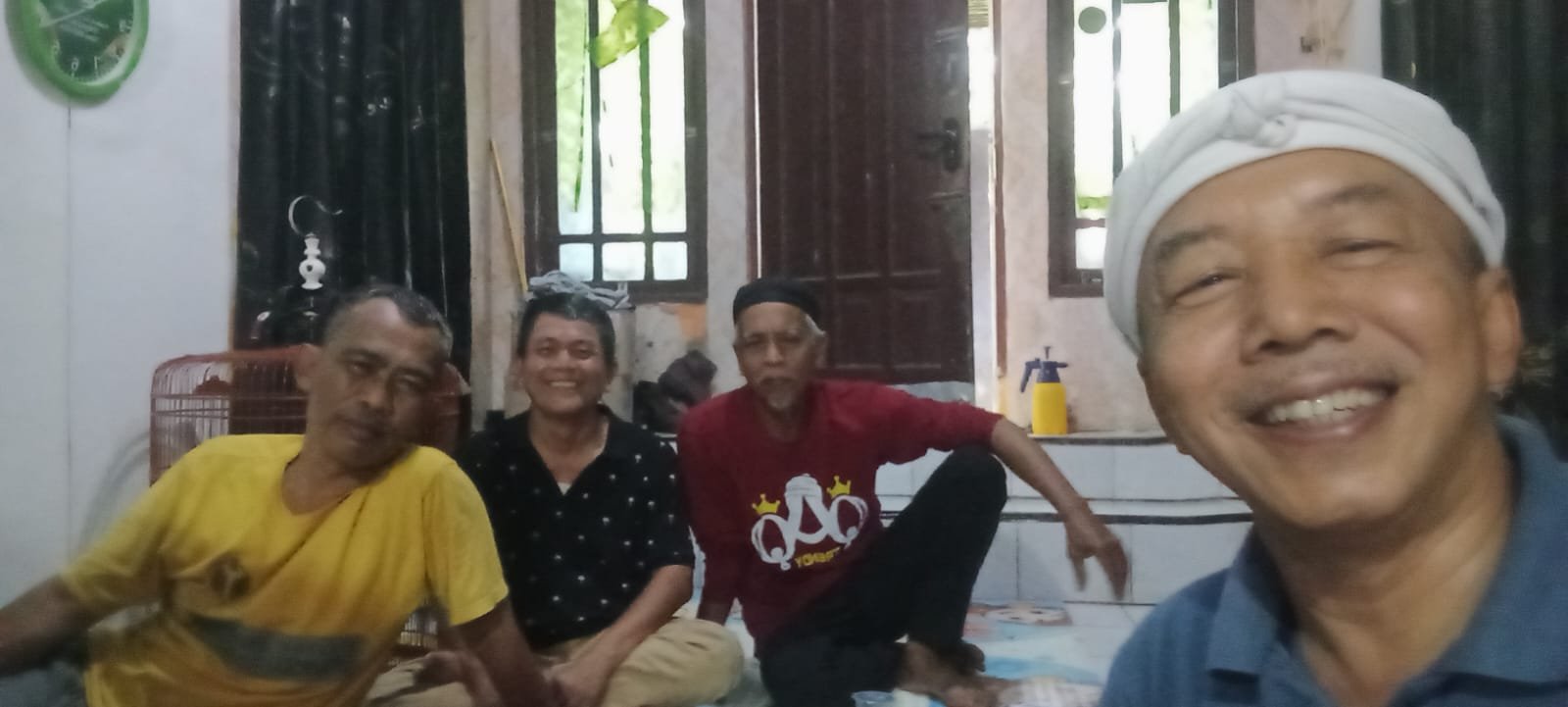 Diskominfo Banten dan KWRI Sambangi Orang Tua Bagus Khoirunnas Pewarta Foto ANTARA yang Hilang di Selat Sunda