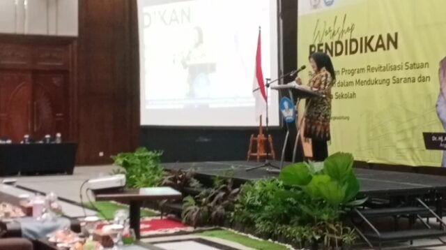 Anggota Komisi X DPR RI Adde Rosi Khoirunnisa, Dorong Revitalisasi Sekolah di Lebak