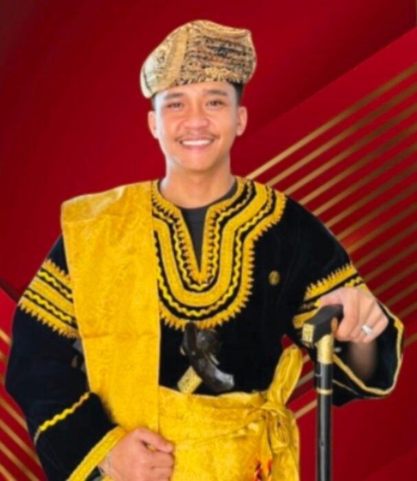 Muhammad Rayhan Fadillah Dilewakan sebagai Datuak Kayo Nagari Simawang