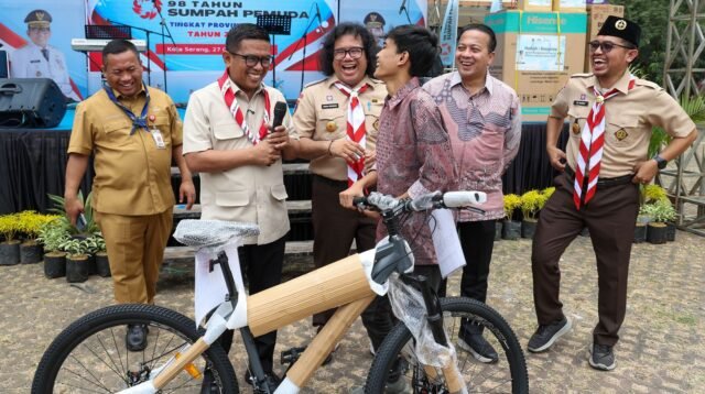 Peringati Sumpah Pemuda ke-98, Andra Soni Buka Ruang Inovasi bagi Pemuda Banten